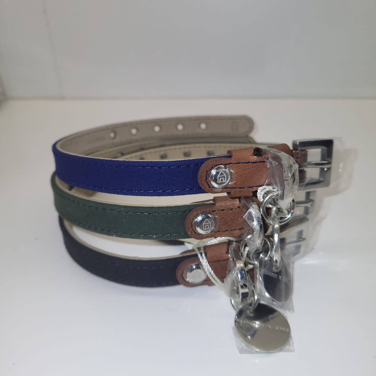 Hennessy & Sons Leather Dog Collar with Tag