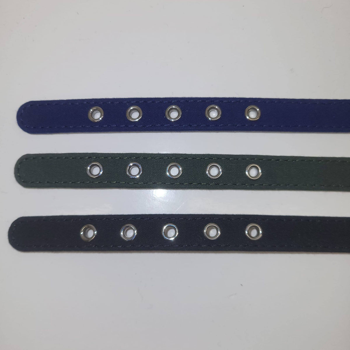 Hennessy & Sons Leather Dog Collar with Tag