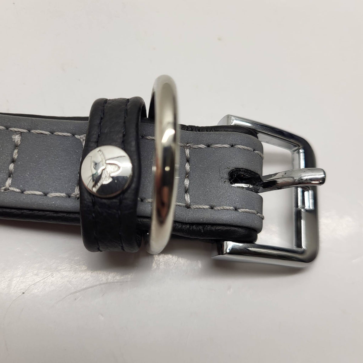 Julius K-9 Metallic Silver Leather Dog Collar